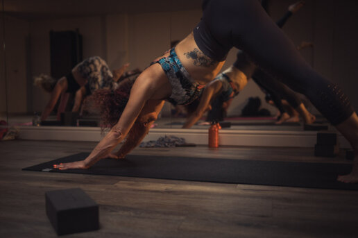 London yoga photographer